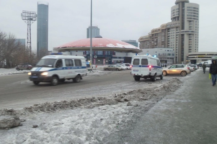 Станцию метро в Екатеринбурге пять дней подряд «минировал» 15-летний подросток
