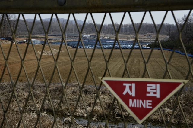 Задержанный Южной Кореей американец намеревался встретиться с Ким Чен Ыном