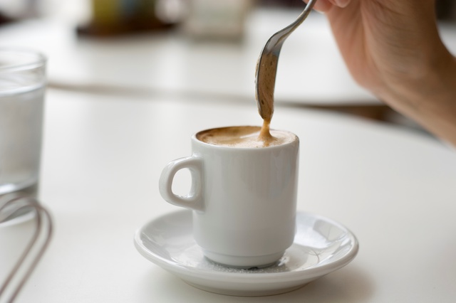 Британским врачам запретили пить чай и кофе на работе