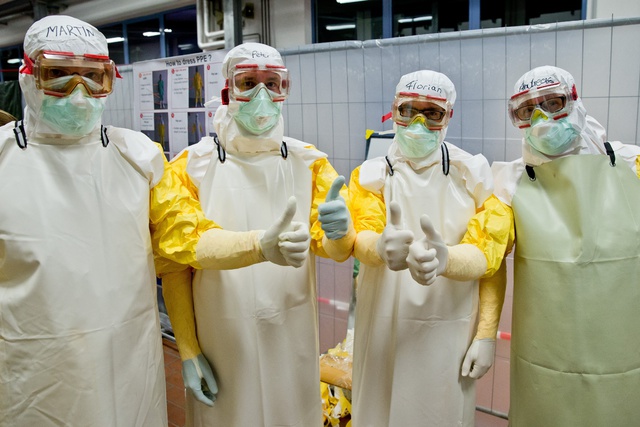Онищенко назвал лихорадку Эбола военным экспериментом США