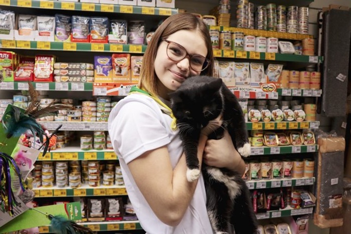 Студенты из Екатеринбурга собрали для бездомных животных подарков на миллион рублей