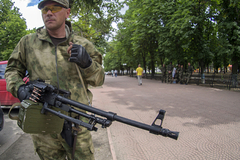 В Мариуполе украинская колонна попала в засаду