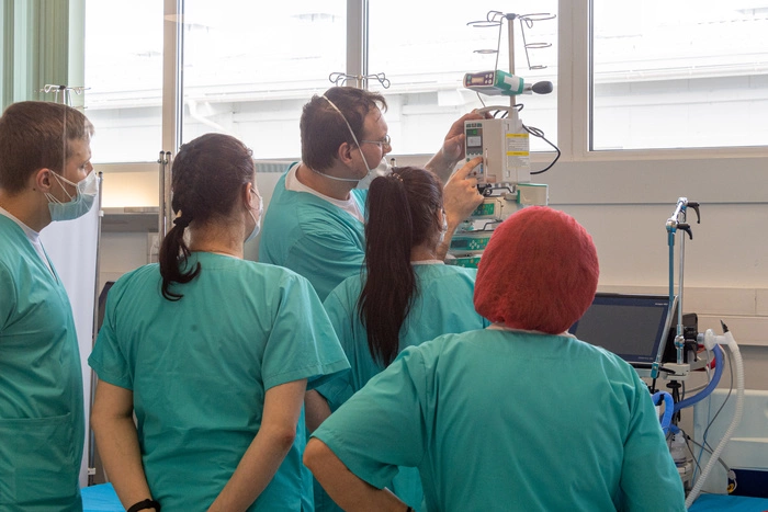 Средняя зарплата медсестры в Свердловской области достигла 34 тыс. рублей