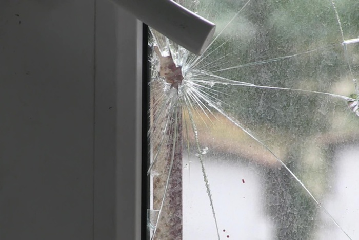 В Новосибирске в полицейского выстрелили через окно отделения