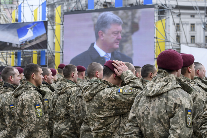 Украинцы воспользовались хаосом в Луганске и пошли в наступление