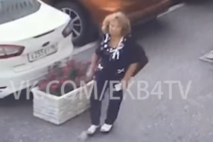 В Екатеринбурге женщина украла оставленный без присмотра детский рюкзак