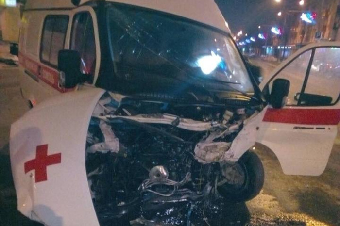 «Бешеный» водитель убил 17-летнюю пассажирку в аварии с машиной «скорой помощи»
