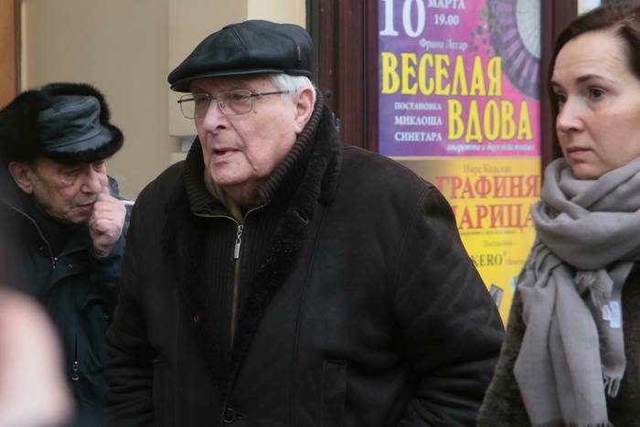 Басилашвили поддержал накрывшего стол после развала СССР Кикабидзе