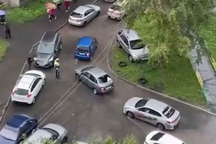 Екатеринбуржцы взбунтовались против мамочек-водителей