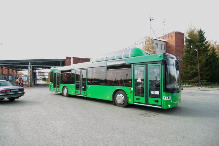 Еще один автобус меняет свой маршрут в Екатеринбурге