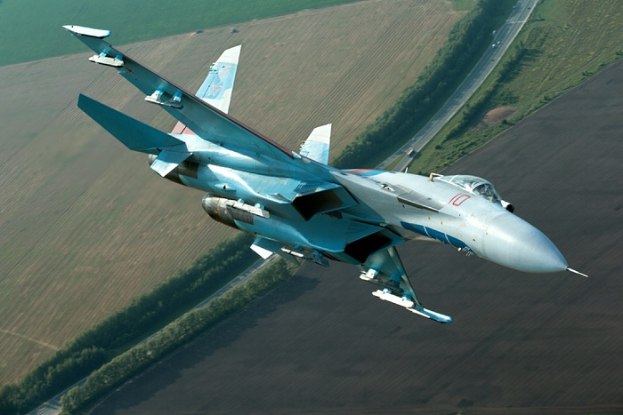 Су-27 ВКС России упал в Чёрное море во время планового полёта