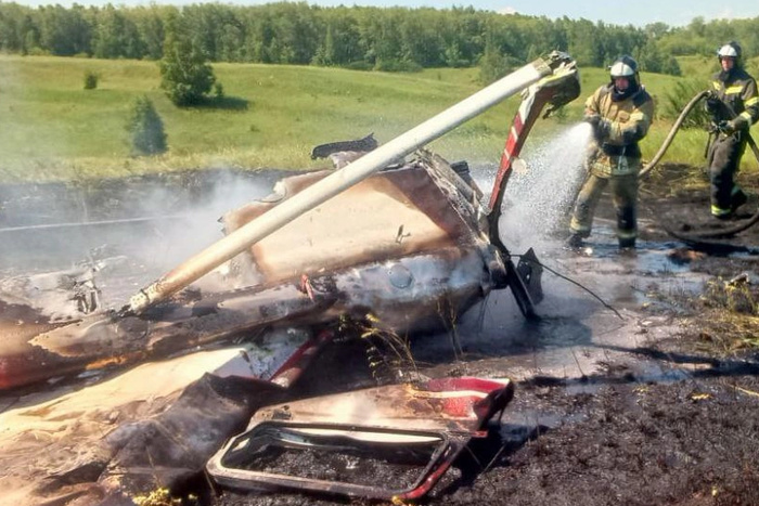 Погибли три человека: в Татарстане произошло крушение экскурсионного самолёта