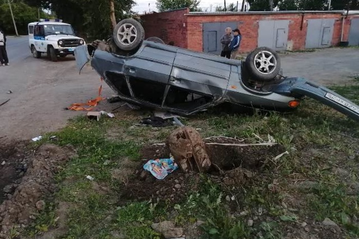 В Свердловской области в результате ДТП погиб 22-летний парень, который ехал в багажнике