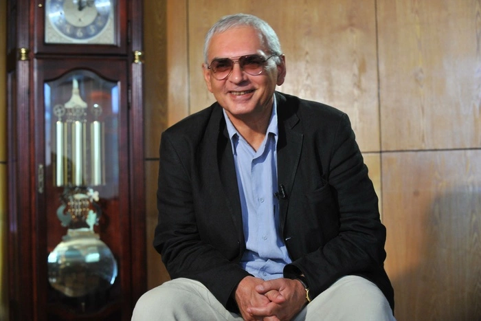 Карену Шахназарову — 65. Путин поздравил юбиляра