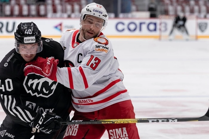 «Автомобилист» под руководством канадского тренера начал сезон с победы над «Трактором»