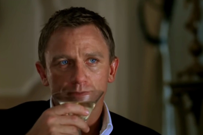 На Западе из-за «негров» отцензурируют книги о Джеймсе Бонде