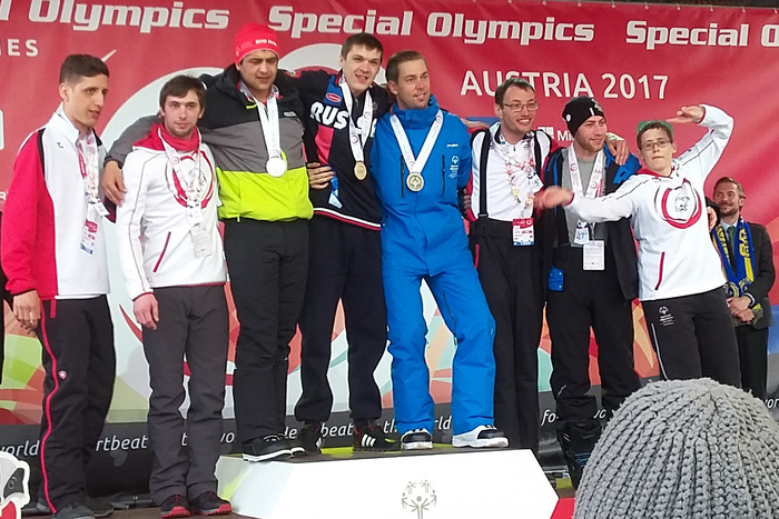 Житель Ревды вернулся из Австрии с медалями Зимних игр Специальной олимпиады