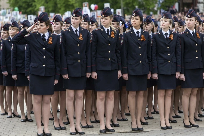 Три высокопоставленных офицера полиции изнасиловали женщину-дознавателя