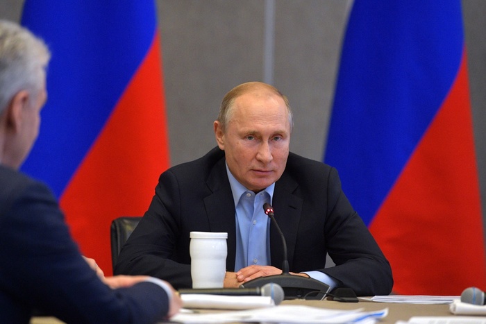 Путин назвал инцидент в Черном море провокацией в интересах Порошенко