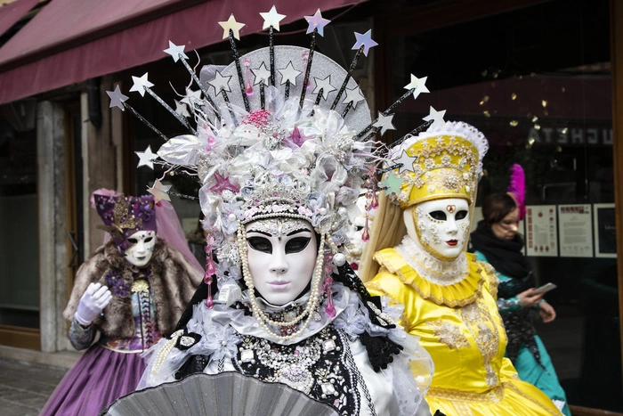 Посольство РФ рекомендовало россиянам воздержаться от поездок на север Италии