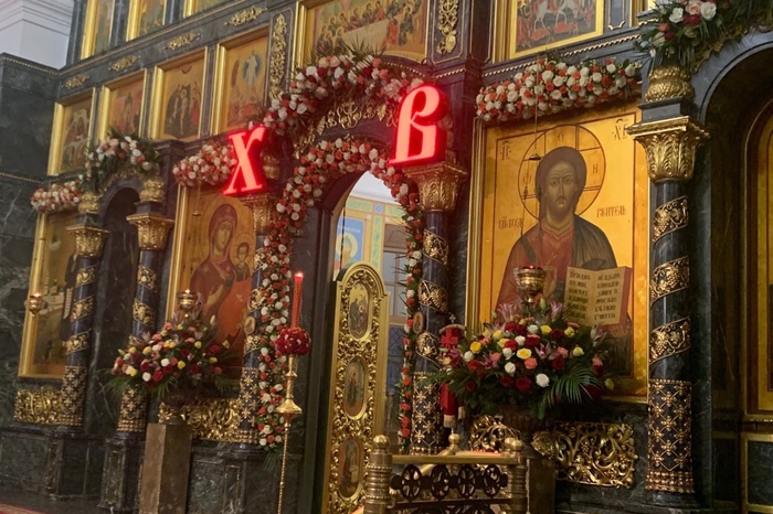 Православные встречают Пасху. Во всех храмах России прошли праздничные богослужения