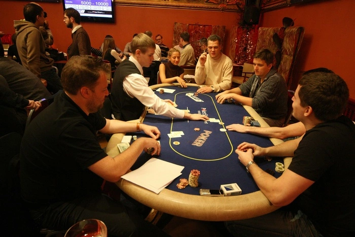 В Тюмени накрыли казино, замаскированное под дачный дом