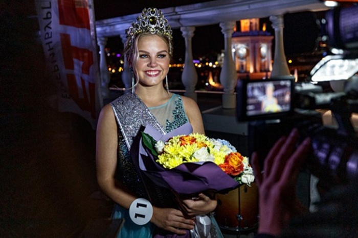 Мисс Екатеринбург-2020 стала 18-летняя Злата Помурзина