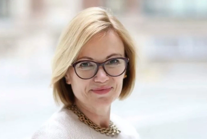 В Екатеринбург прибывает посол Великобритании Дебора Броннет