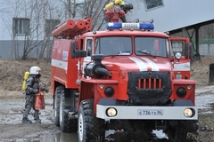 Ночью на Технической сгорело три автомобиля