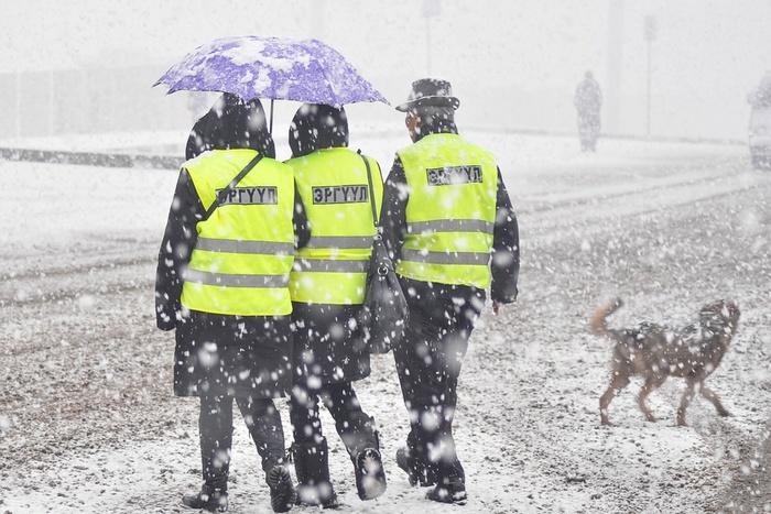 Мокрый снег и гололёд: МЧС предупредило об ухудшении погоды