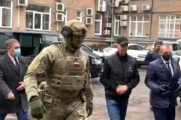 СК рассказал о деталях ареста бывшего депутата Заксобрания Анатолия Быкова