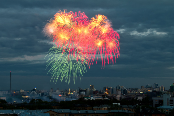 Артиллеристы раскрасят ночное небо Екатеринбурга в честь Дня защитника Отечества