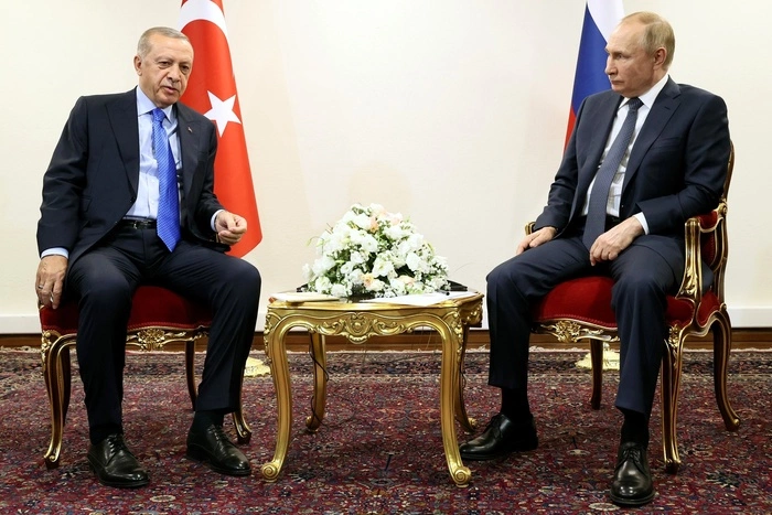 Эрдоган назвал неподобающим отношение западных политиков к Путину