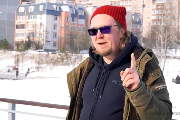 Федеральный радиоведущий назвал «срамотой» уральский стрит-арт с Сергеем Бодровым