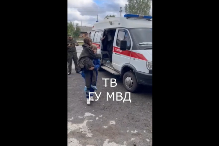 Полиция обнародовала видео найденных в лесу изможденных детей (ВИДЕО, ФОТО)