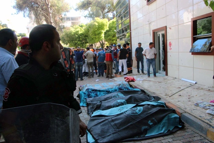 Теракт в Турции устроила 18-летняя смертница