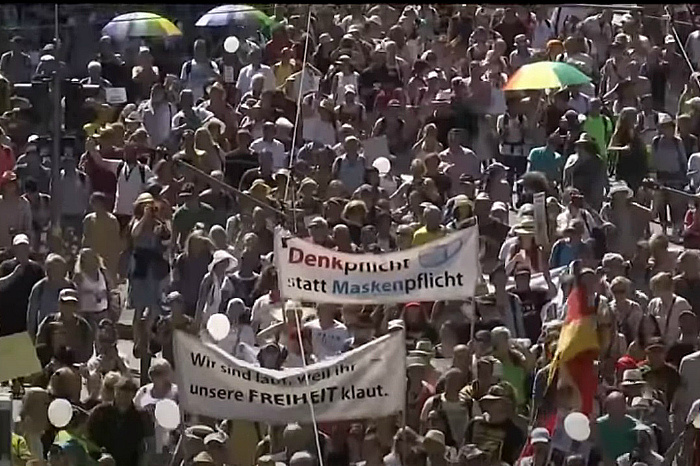 Ковид-диссиденты под лозунгом «Нет намордникам!» прошли 20-тысячным маршем по Берлину
