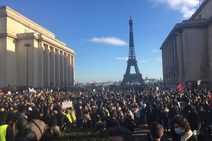 Франция протестует против законопроекта «О глобальной безопасности»