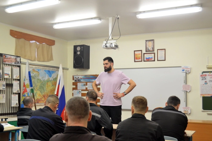 Известный режиссер поставит спектакль в колонии Екатеринбурга