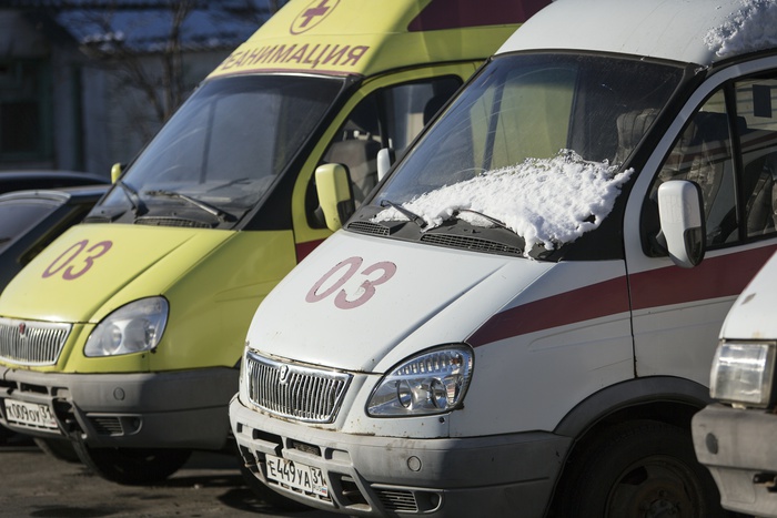 Житель Псковской области пойдет под суд за то, что сломал нос водителю «скорой»