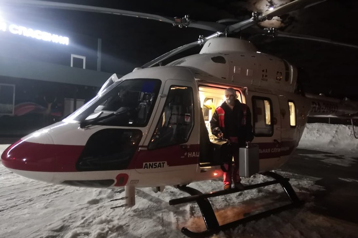 «Летающий доктор» центра медицины катастроф за ночь спас трех человек в разных уголках области