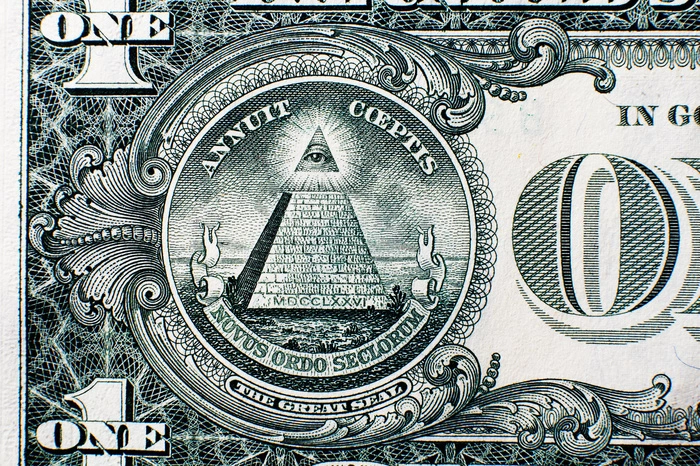 Милонов попросил Чайку проверить деятельность масонских лож