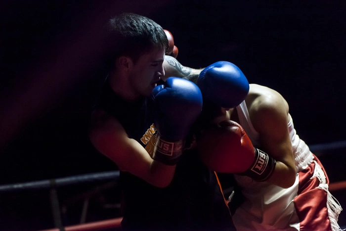 Российский боксер Градович встретится с ирландцем Дохени в Екатеринбурге