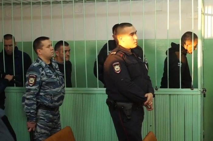 Бандитов, грабивших ювелирные магазины и банк, отправили на заготовку леса