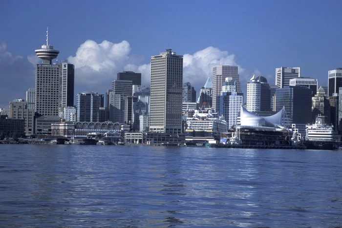 Китайский студент купил один из самых дорогих особняков канадского Ванкувера