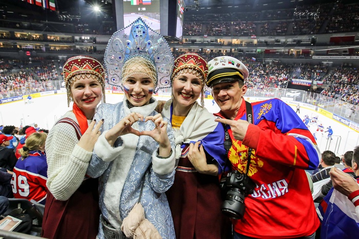 Российские хоккеисты впервые в истории обыграли датчан всухую всего за минуту