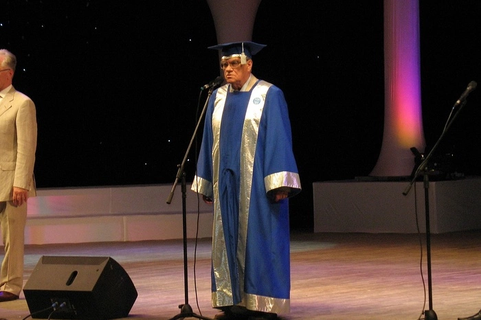 На 85-м году жизни скончался бывший ректор и президент УрГУ Владимир Третьяков