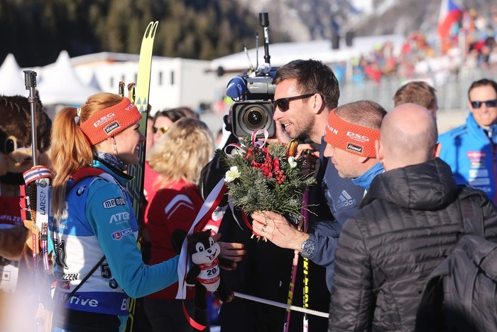 Индивидуальную гонку на ЧМ по биатлону выиграла немка Дальмайер