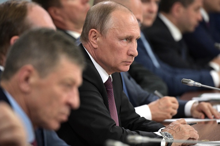 Путин потребовал учитывать мнение граждан при работах по благоустройству