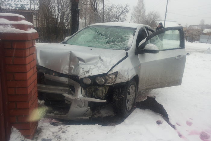 В УГИБДД подвели итоги вчерашнего снегопада: двое погибших, 13 травмированных
